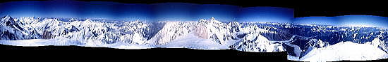 ガッシャーブルム�U峰（8035m）頂上からのパノラマ